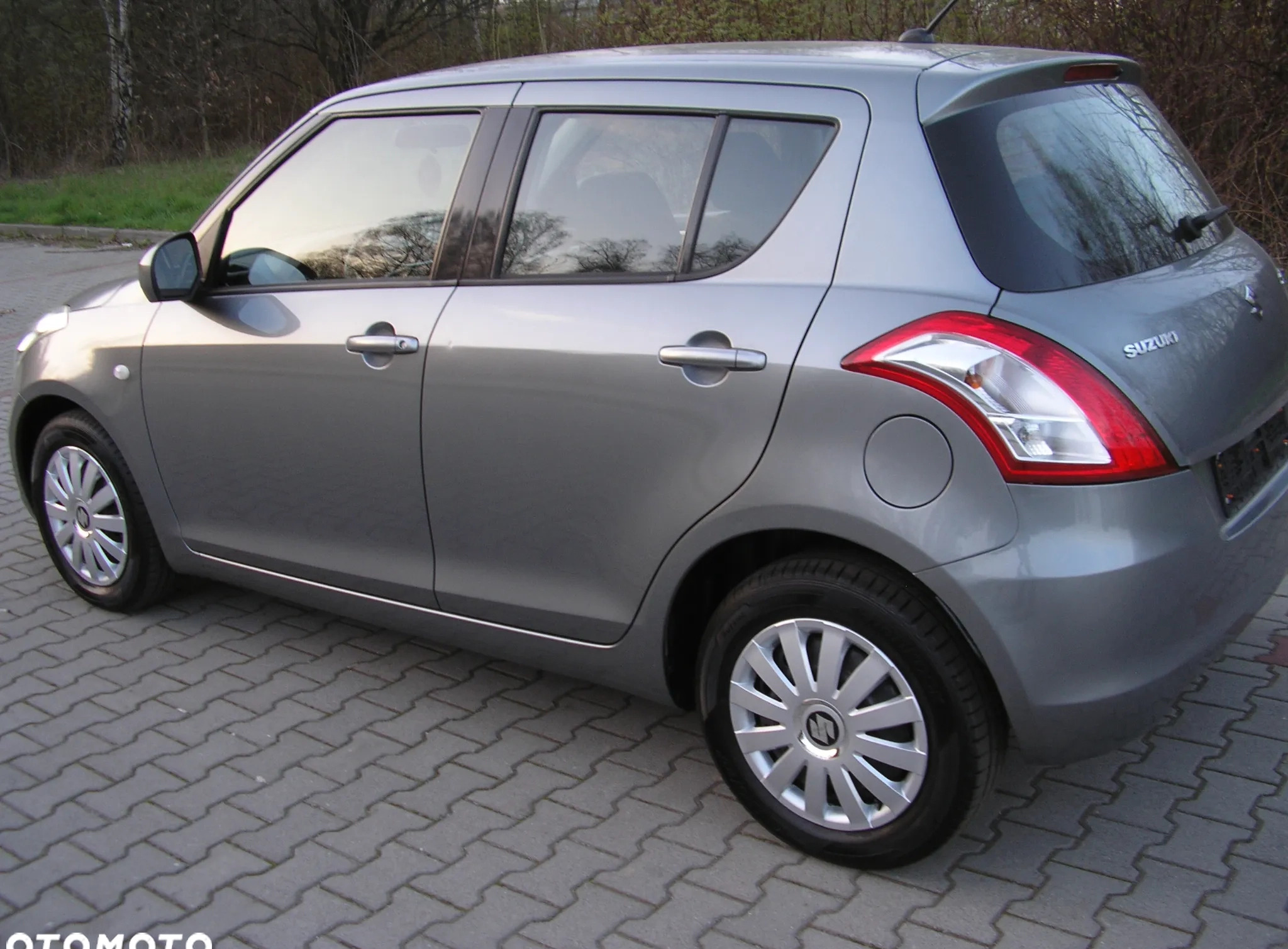 Suzuki Swift cena 34800 przebieg: 162800, rok produkcji 2015 z Polanica-Zdrój małe 46